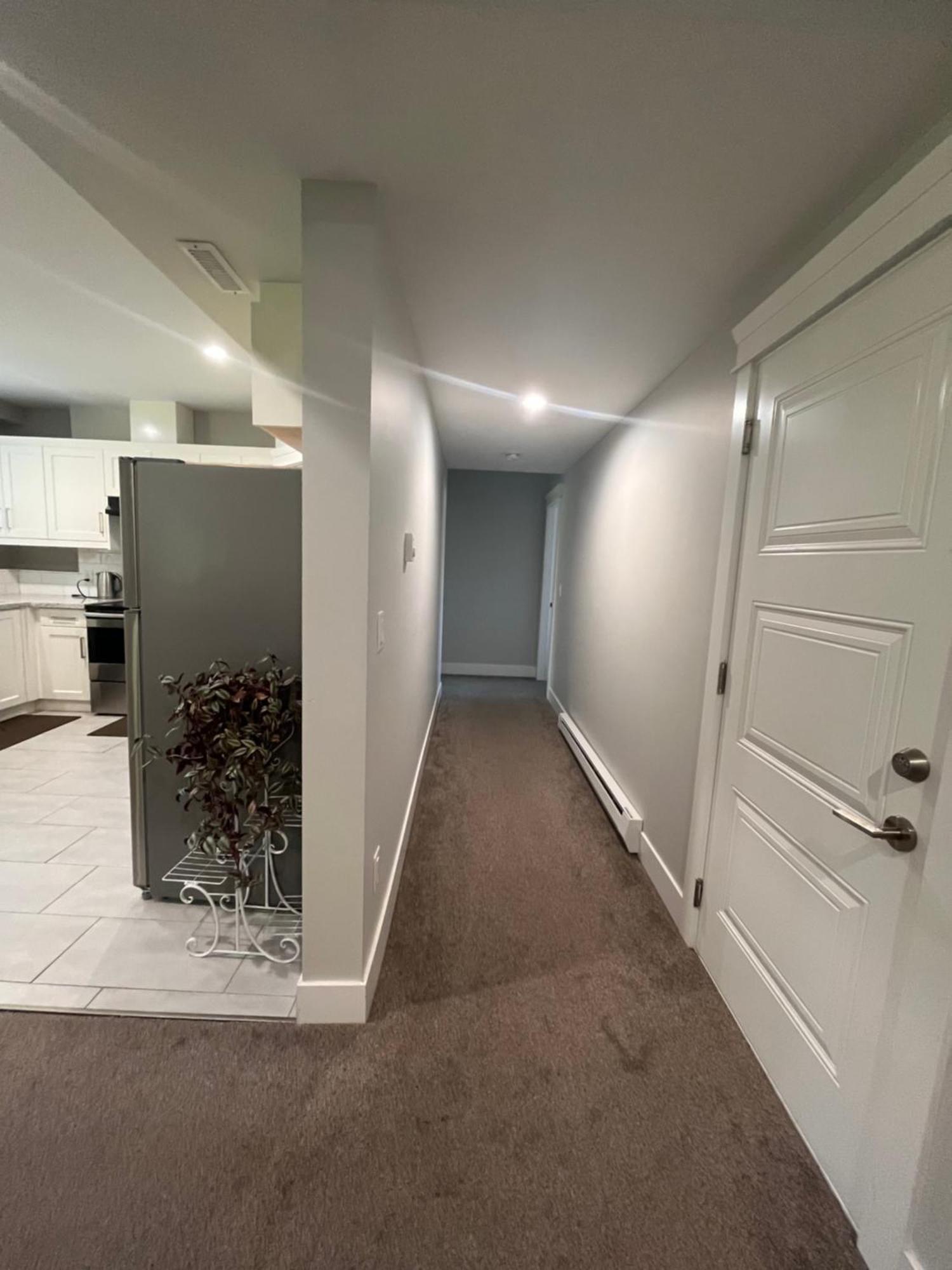 2 Bedroom Suite With Full Kitchen レベルストーク エクステリア 写真