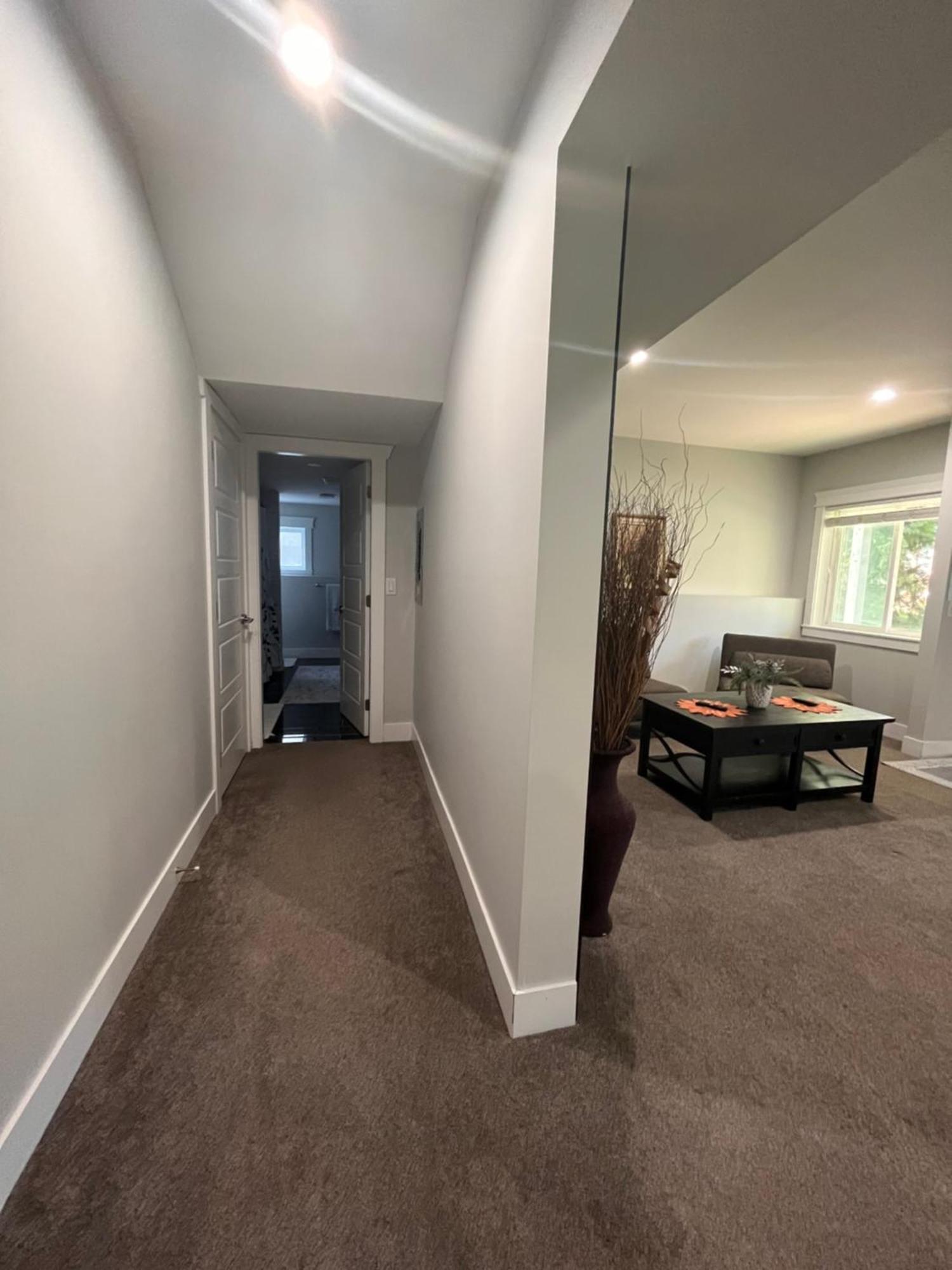 2 Bedroom Suite With Full Kitchen レベルストーク エクステリア 写真
